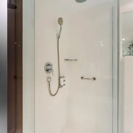 Almar Marine Apartmán